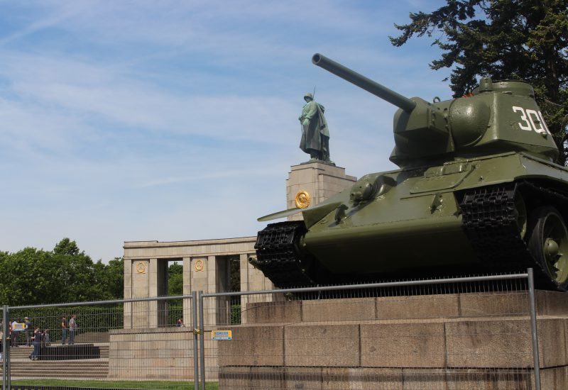 Berlin monument aux morts Russie Treptower Park