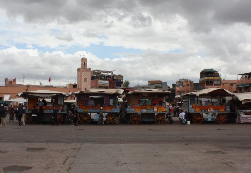 Marrakech place Jeema el Fna de jour