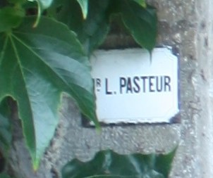 Arbois, plaque sur la maison de Louis Pasteur 